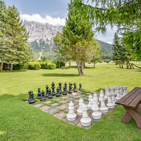 Wellness&Sporthotel Alpenhof Ehrwald Exterior foto