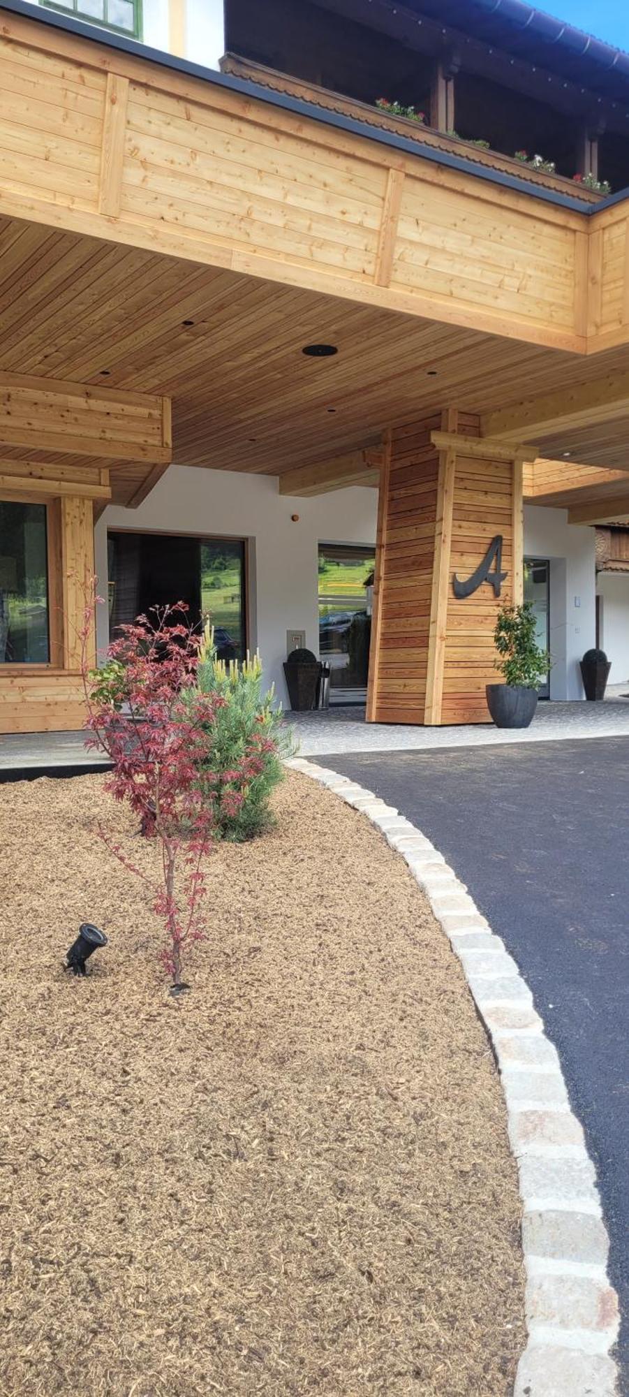 Wellness&Sporthotel Alpenhof Ehrwald Exterior foto