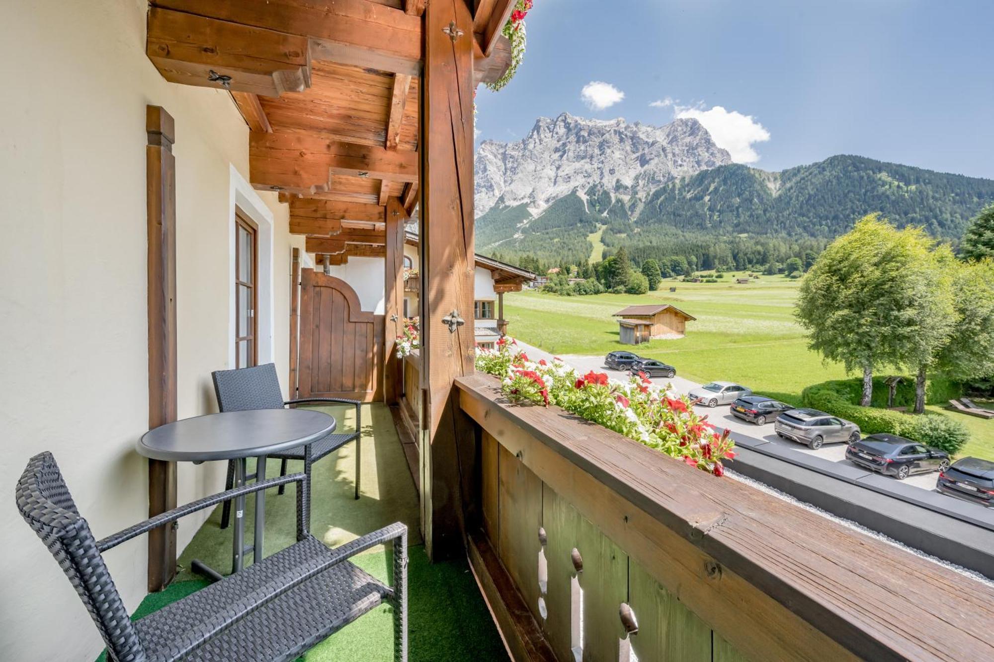 Wellness&Sporthotel Alpenhof Ehrwald Exterior foto