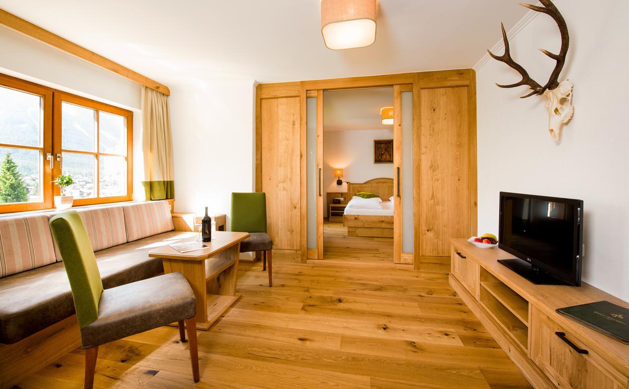 Wellness&Sporthotel Alpenhof Ehrwald Exterior foto